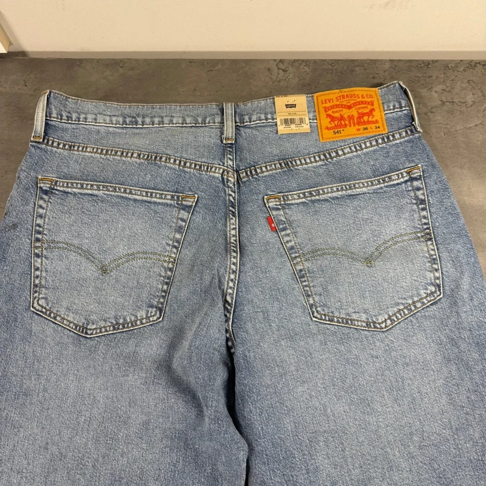Levis levi 541